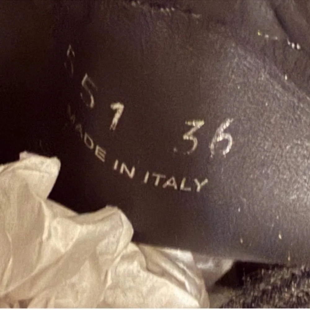 PRADA pouch nylon sneakers - Picture 9 of 10